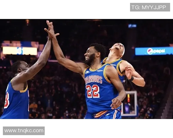 维金斯带领勇士逆转猛龙精彩比赛录像回顾与分析