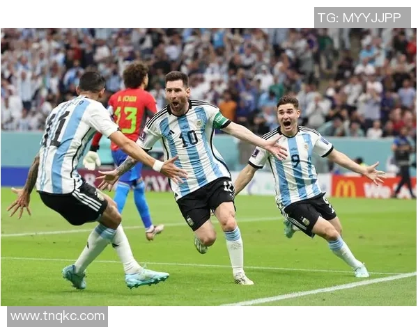 世界杯小组赛精彩对决哥伦比亚与日本的巅峰较量即将上演 世界杯小组赛精彩对决哥伦比亚与日本的巅峰较量即将上演